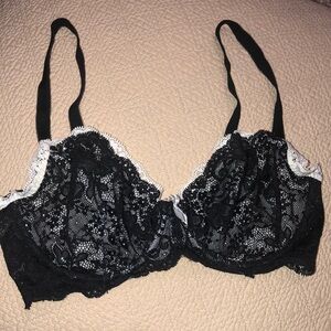 VS Elegant Black Lace Bra